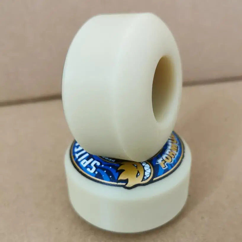 Kit Truck Venture + Lixa Gringa + Rolamentos + Roda SpitFire + Parafusos & Chave T